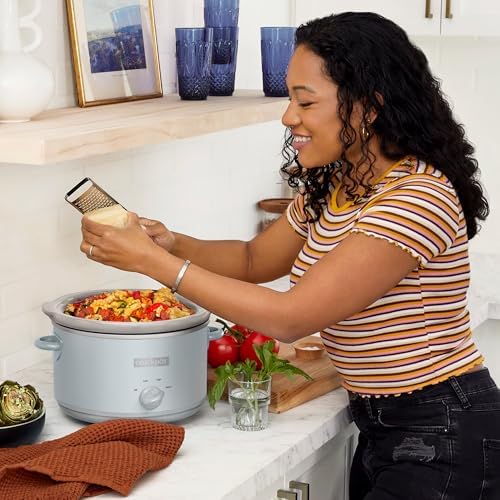 4.5 Quart Manual Slow Cooker – Macaroon Blue - Curated Catalog T3